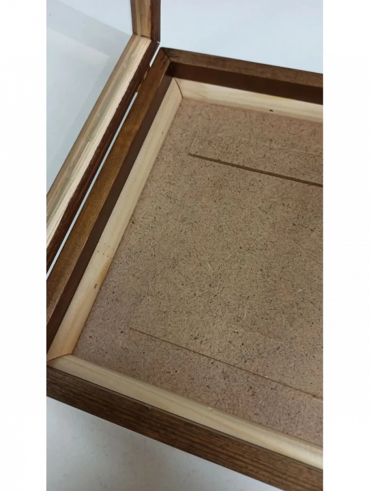 Киот для иконы размером 18*24*4 см без рамки